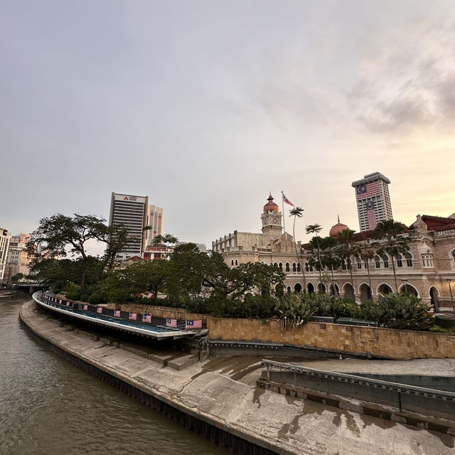 Discovering History by the Riverside at Masjid Jamek 🕌🌊