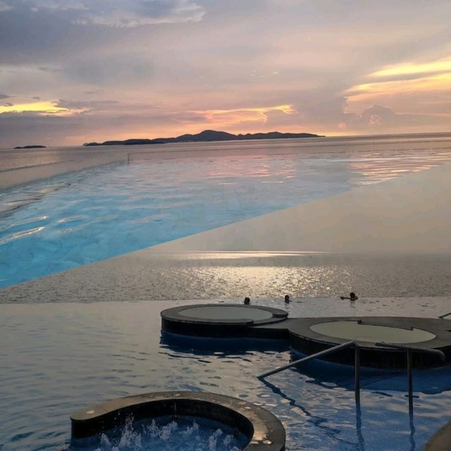 無邊際泳池🏊🏊🏊🏊