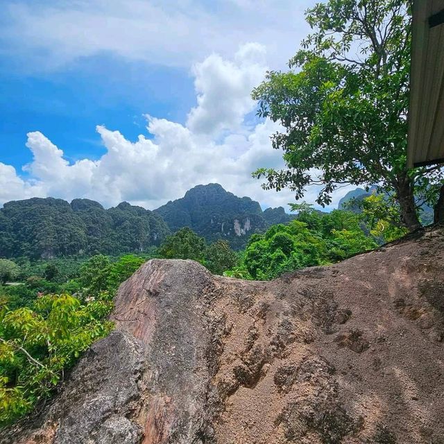 คลองพนม