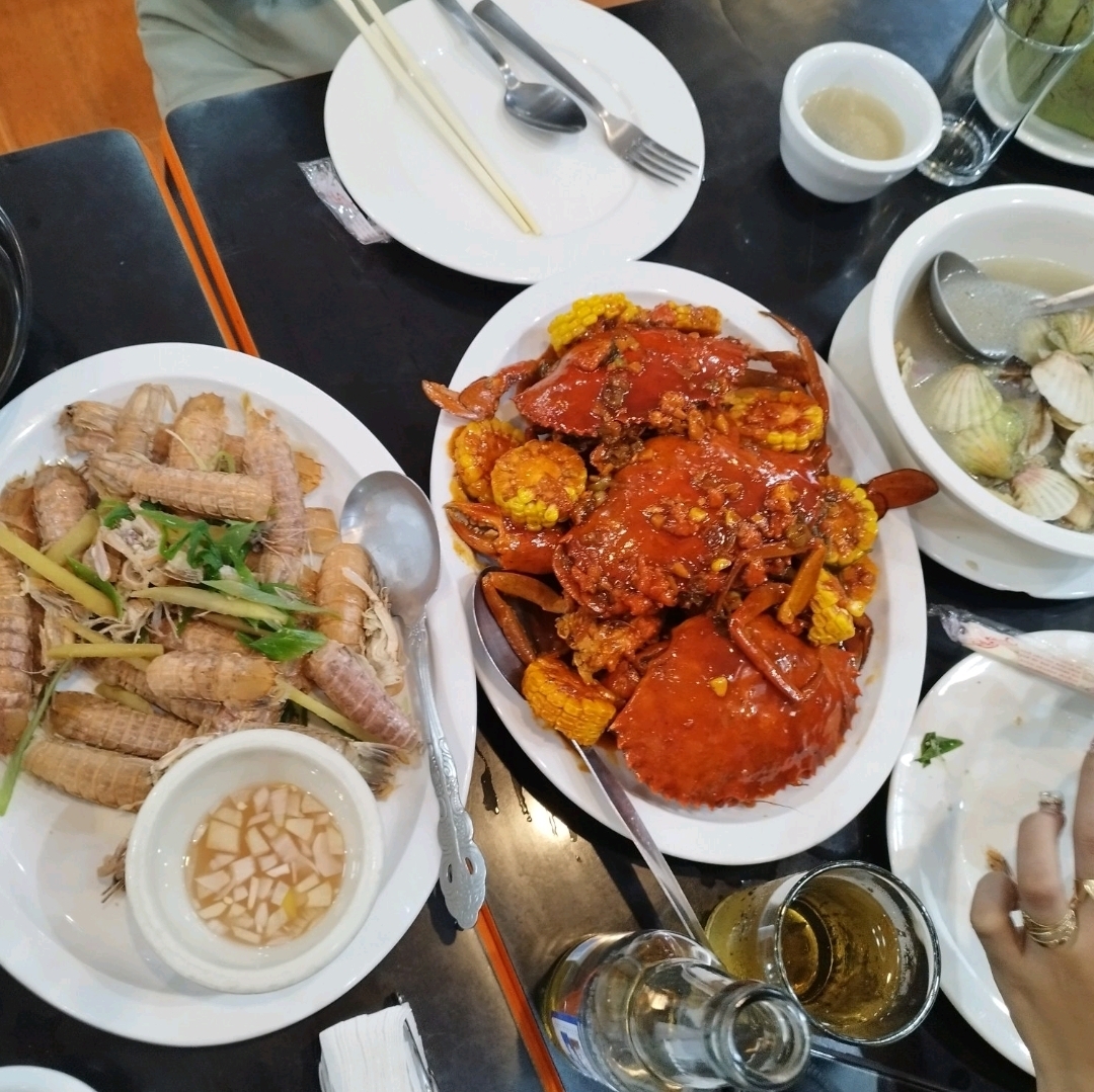 巨大海老が食べれるシーフードレストラン | Trip.com パサイ