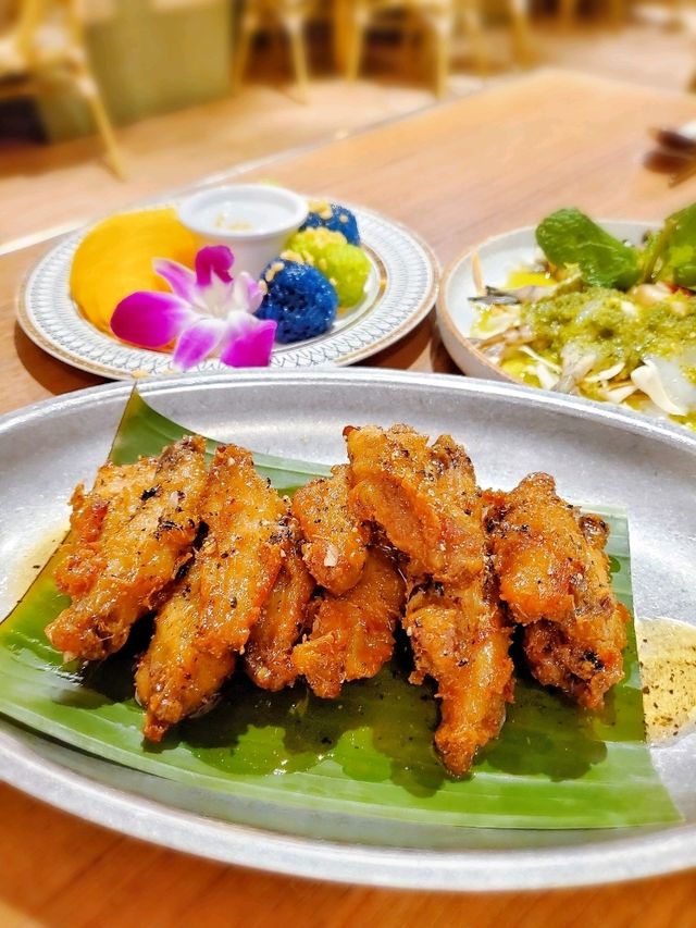 旺角樓上餐廳，充滿異國風情氣氛，主打泰國和東南亞美食