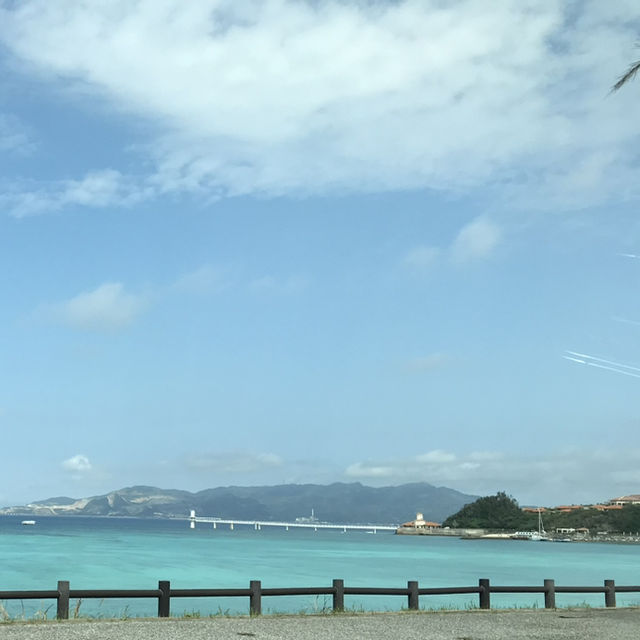 第一次沖繩@自駕遊遇上藍天白雲，乾淨俐落嘅天氣