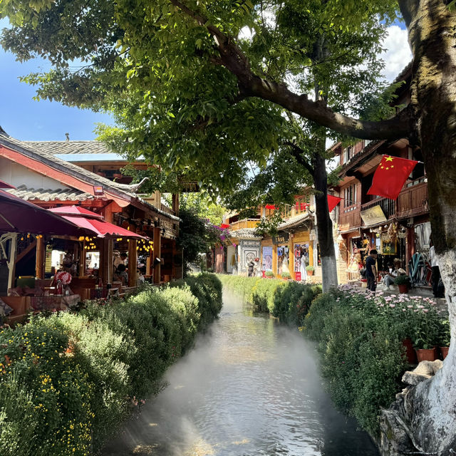 In love with Lijiang Ancient Town♥️