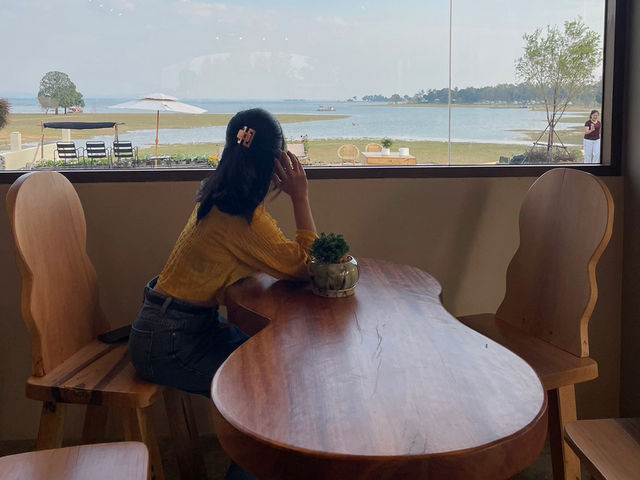Kanuengnij.Cafe - คนึงนิจ คาเฟ่สิรินธร