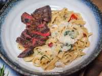 Moxy Bar & Restaurant