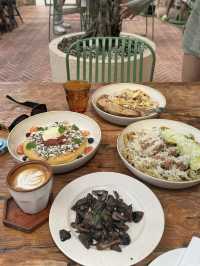 Jackfruit Brunch & Coffee: Where Bali’s Best Flavors Meet Fresh Vibes!