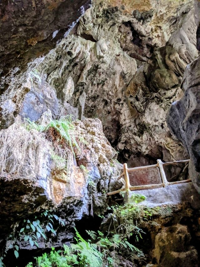 貴州銅仁大峽谷，乘船漂流感受壯闊的山河秀麗