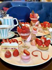 Limited to 15 servings a day! Strawberry assortment🍓