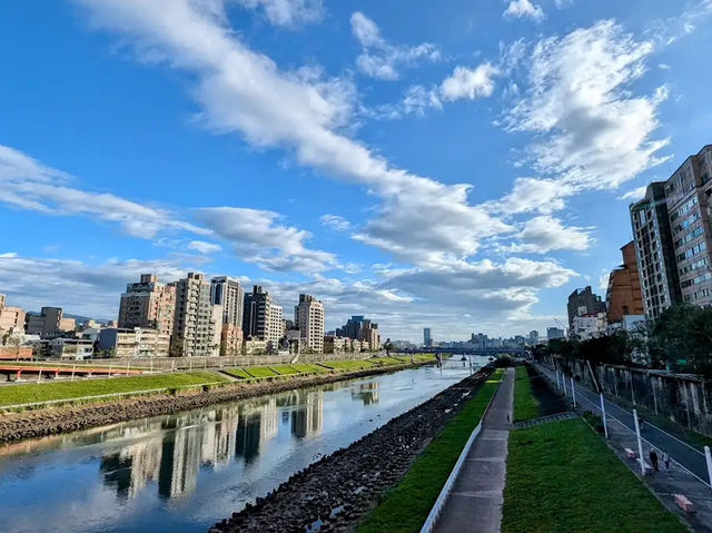 情人節好去處❤️松山彩虹橋 🌈❤️