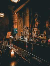 【ドイツ】ベルリンのムード漂う！Hotな隠れ家バー🍸