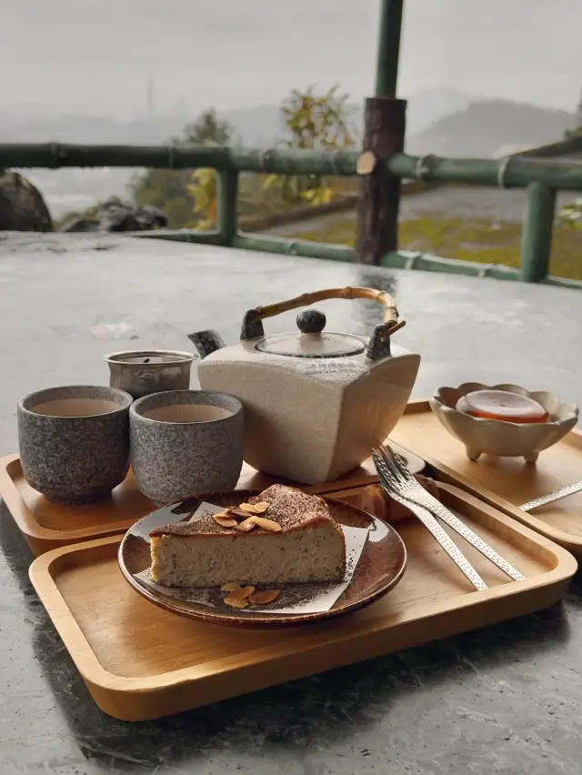 城市上空品茶：貓空孫陽茶社的早晨