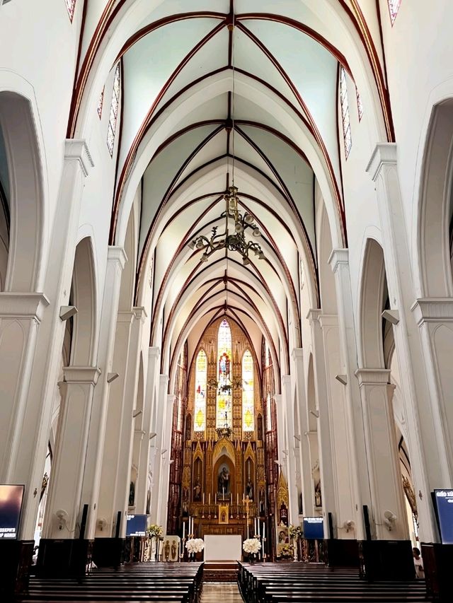 Explore the Majestic St Joseph Cathedral: Hanoi's Historical Gem!