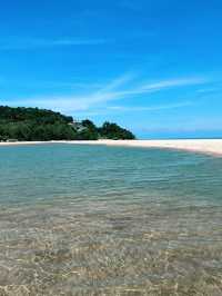 “Escape to Paradise: Discovering the Beauty of Cherating Beach, Pahang”