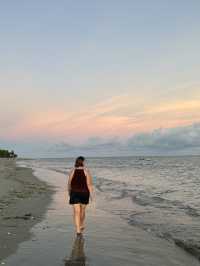 A Visit to Woranu Beach: A Day of Serenity and a Sunset to Remember 🌊🌅 