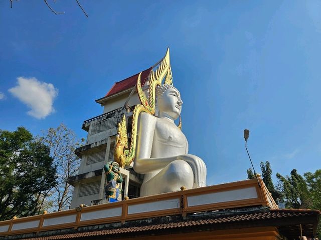 วัดศรีกะอาง นครนายก