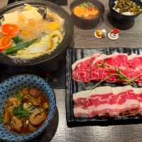 三多路上（湯師傅）鍋物.食材新鮮.麻辣瓜子醬非吃不可