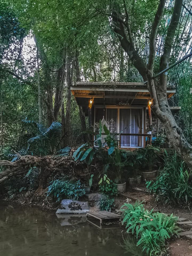 ที่พักติดริมธารทองผาภูมิ