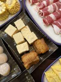 桃園｜一雞鍋｜港式雞煲火鍋 。桃園藝文店