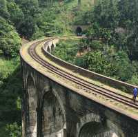 【スリランカ】幻想的な鉄道絶景！ナイン・アーチ・ブリッジ🚂🌿