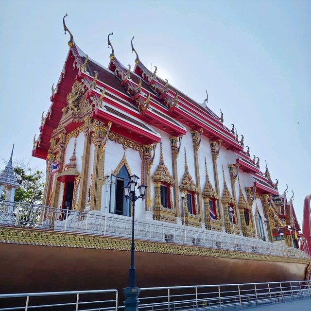แจกแพลนเที่ยวไหว้พระ🛕🪔9 วัดดัง จังหวัดนนทบุรี