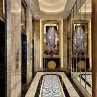 Valia Hotel Bangkok，滿溢泰國文化意象的金碧輝煌設計