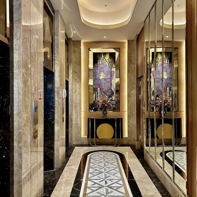 Valia Hotel Bangkok，滿溢泰國文化意象的金碧輝煌設計
