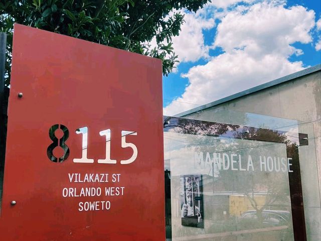 南非約翰內斯堡著名景點：種族隔離博物館Apartheid Museum，適合打卡拍照📸