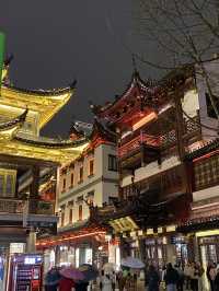 Yuyuan Old Street – เดินลุยฝน จิบชาร้อน ชมเมือง