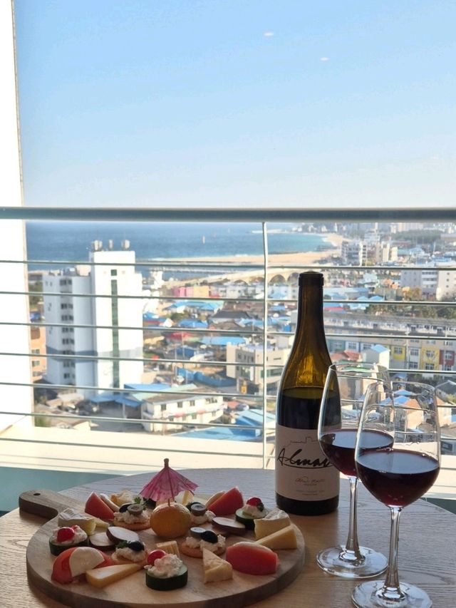침대에서도, 욕조에서도 즐기는 오션뷰 호텔🌊
