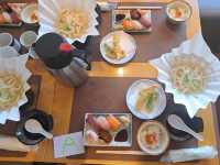 北海道旅遊🥳藤花高級餐廳🥰新鮮刺身壽司和牛定食🍣邊食邊欣賞超美雪景❄️