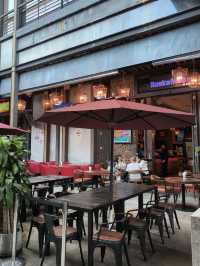 Chill Vibes & Burgers at High Line Rooftop Market!