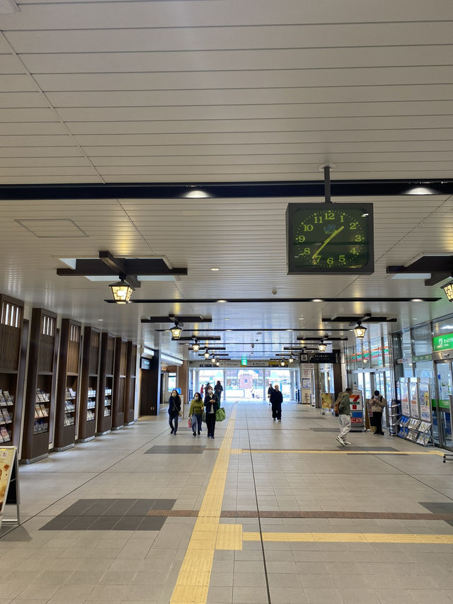 🇯🇵倉敷の旅はここから始まる、北口の時計台が目印