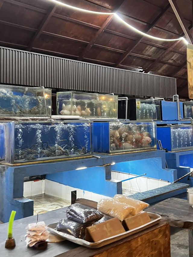 Khun Thai: An authentic seafood feast!🦞