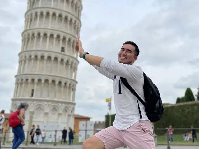 Leaning Tower of Pisa: Italy’s Most Iconic Tilt with Timeless Charm