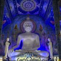  วัดร่องเสือเต้น Blue Temple