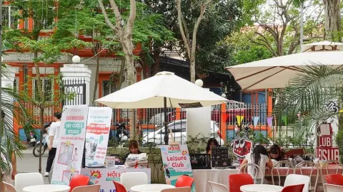 1986 คาเฟ่ — traveler post in ไฮฟอง