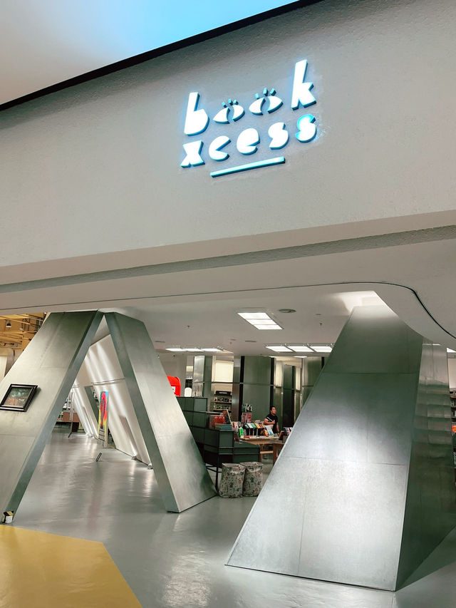 BookXcess LaLaport: Kuala Lumpur’s Most Instagrammable Bookstore