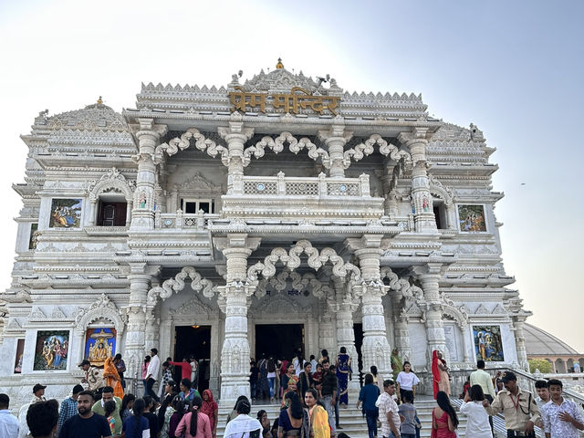 Evening vibes at Prem Mandir, Vrindavan