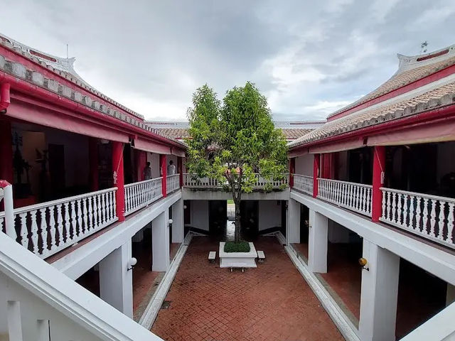 🏛️ Songkhla National Museum: A Backpacker’s Guide to Southern Thailand’s Hidden History!