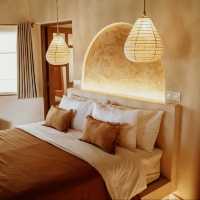 A Coastal Sanctuary of Sophisticated Tranquility