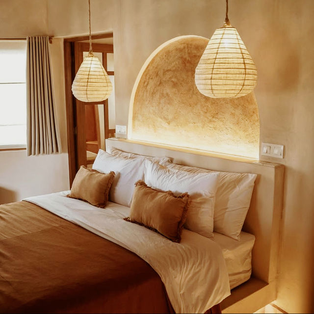 A Coastal Sanctuary of Sophisticated Tranquility