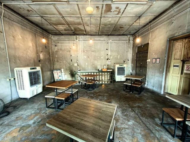 檳城 | Bean Sprout Café 老宅改建的工業廢墟風格咖啡