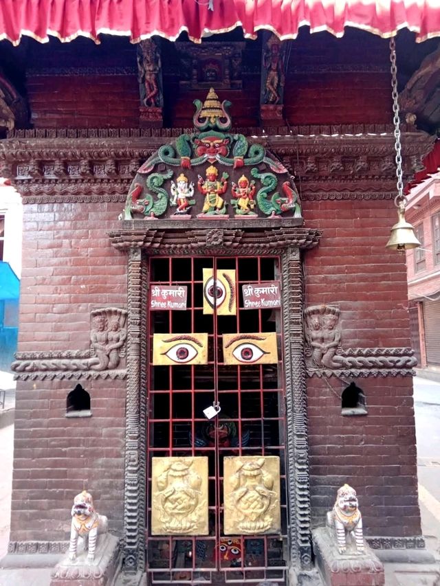 ยืนงงใน Katmandu Durbar Square