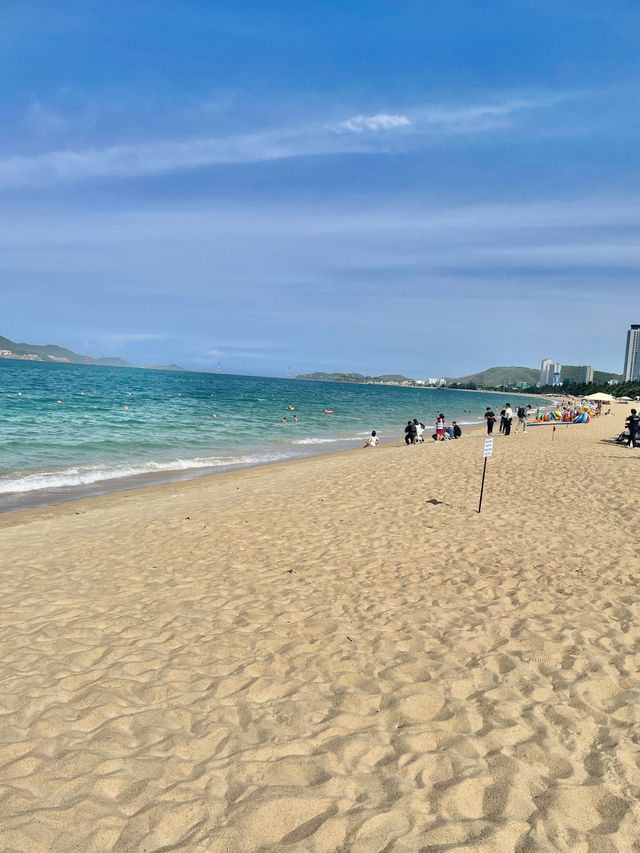 🌊 나트랑 해변에서의 실외 데이트 – 바람 따라 걷는 시간