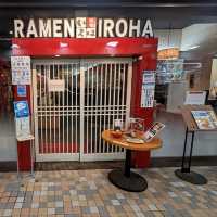 富山 | 必吃特色的黑拉麵---麵家 Iroha CiC店