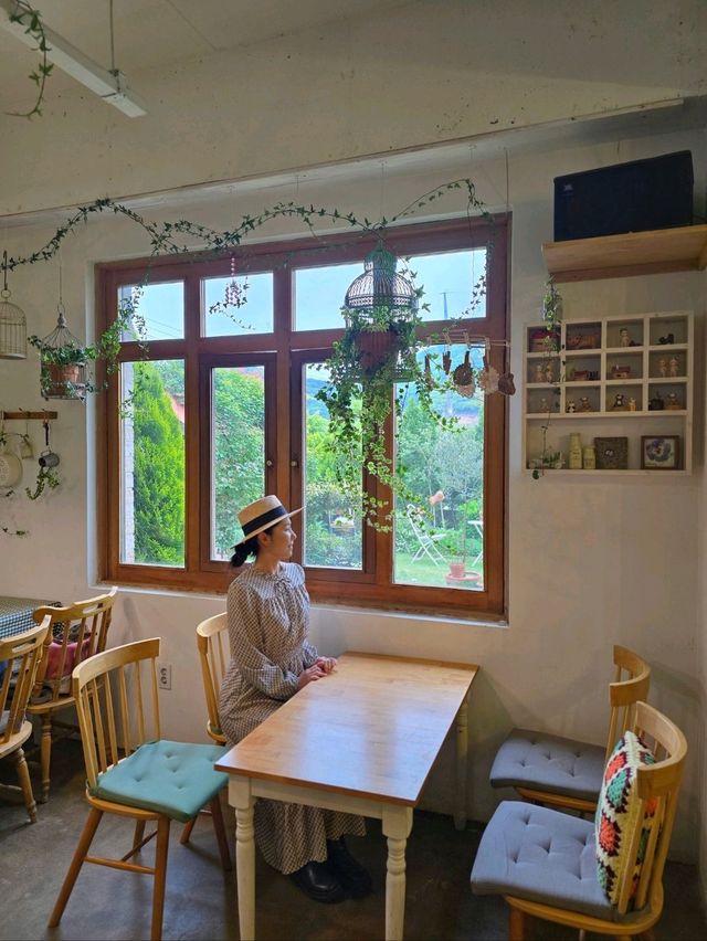 귀여운 대형 댕댕이가 있는 공주 정원카페💚