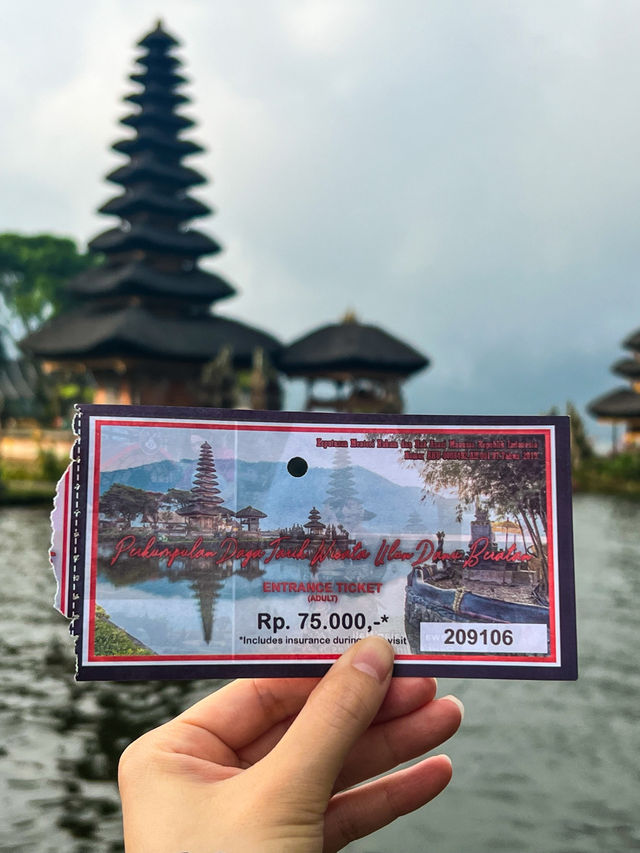 美しい景色のヒンズー教寺院