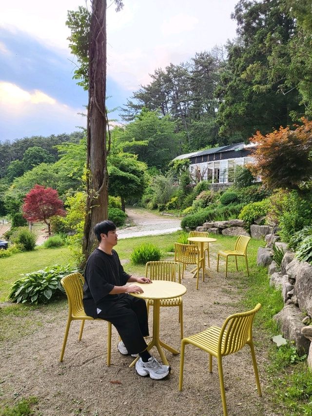 힐링이 필요한순간 생각나는 숲속 정원카페