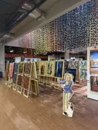 Art & vibrant escapes 