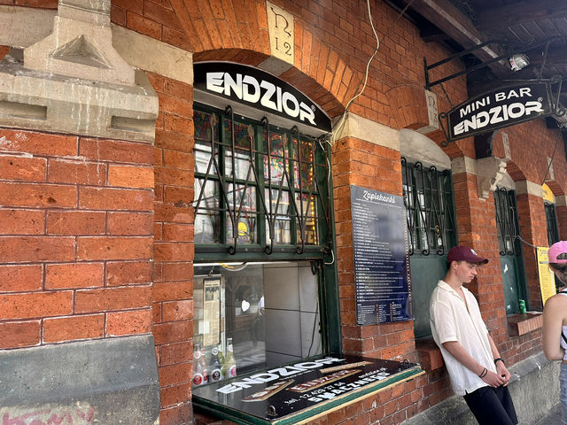 【Endzior｜クラクフの旧ユダヤ人地区で食べる名物ザピエカンカ】